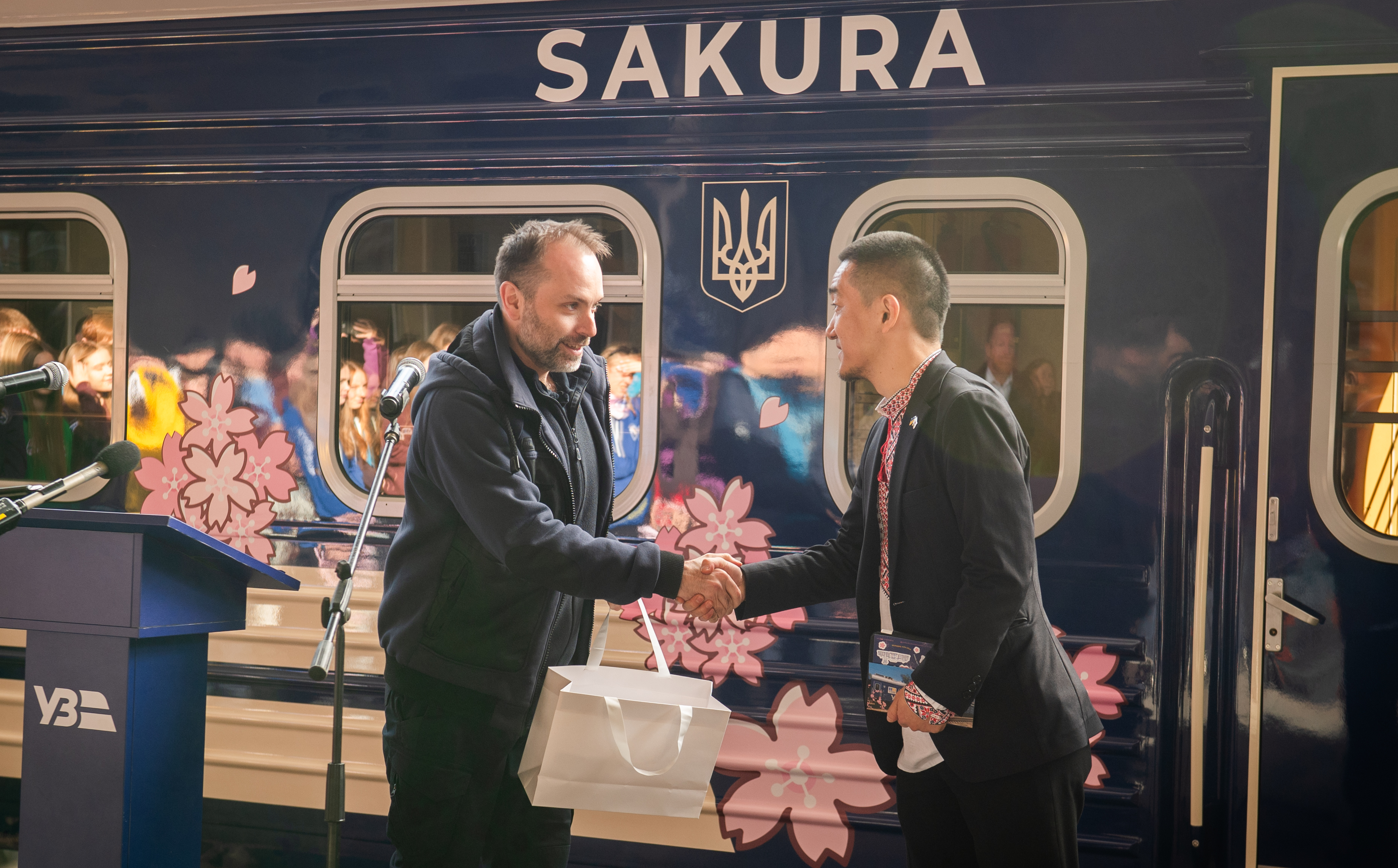 は*わ様 鉄道プレート さくら TOMIXキハ40形「SAKU美SAKU楽」が